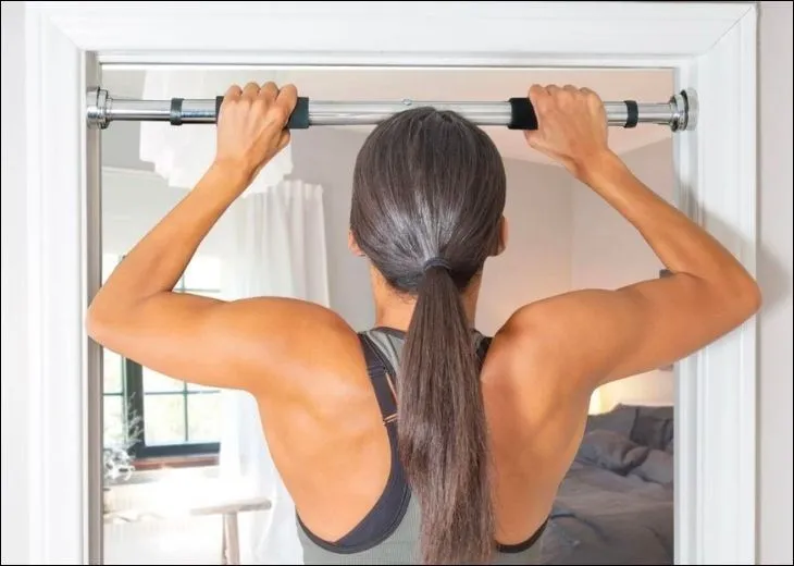 Xà đơn gắn cửa giúp tối ưu không gian sống của người sử dụng