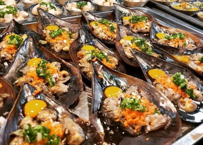 Hải sản nướng thơm ngon nức lòng du khách