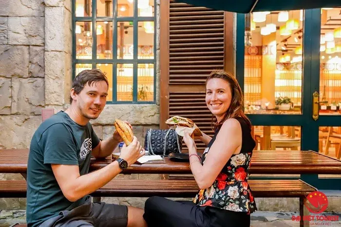 Có được mang đồ ăn nước uống lên Bà Nà Hills không