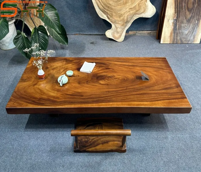 Bàn ngồi bệt kiểu Nhật phong cách tối giản