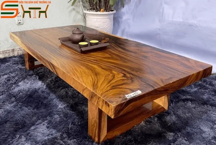 Không gian quán ăn gia đình ngồi bệt