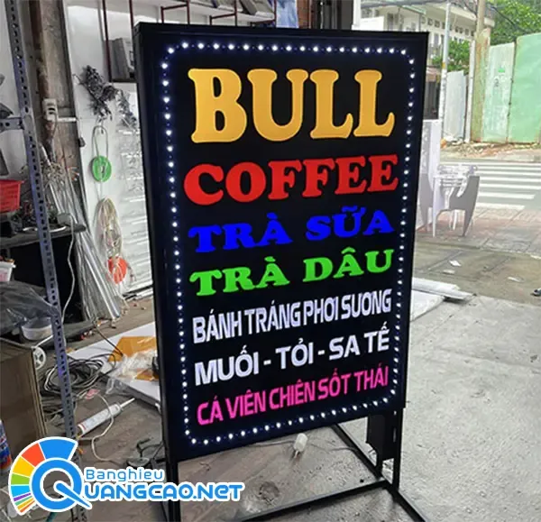 Bảng hiệu đứng LED