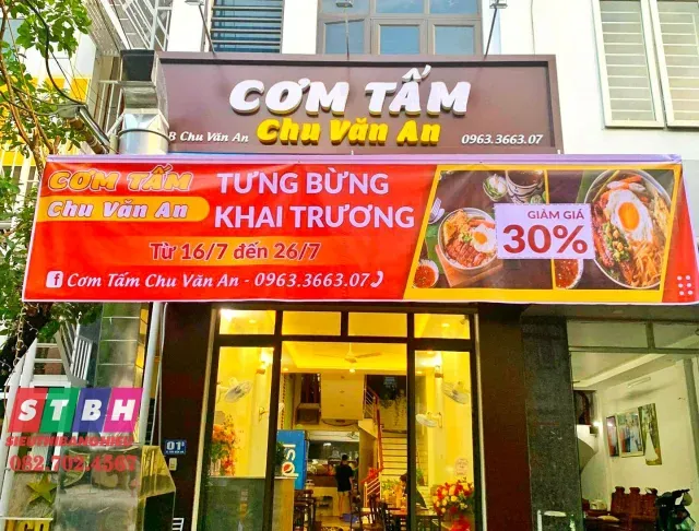 Bảng hiệu quán cơm tấm