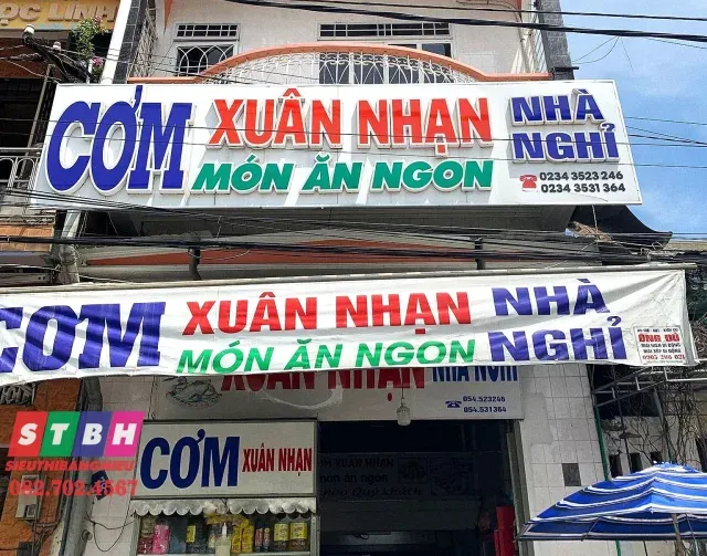 Bảng hiệu quán cơm đẹp thi công nhanh gọn