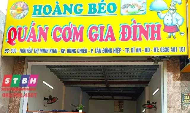Bảng hiệu quán cơm gia đình