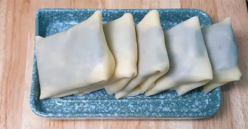 bánh crepe khoai lang tím