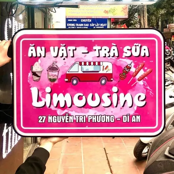 Thiết kế biển hiệu kết hợp hình ảnh món ăn thực tế