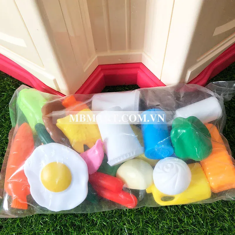 Các loại rau củ quả trong bộ đồ chơi nấu ăn bằng nhựa