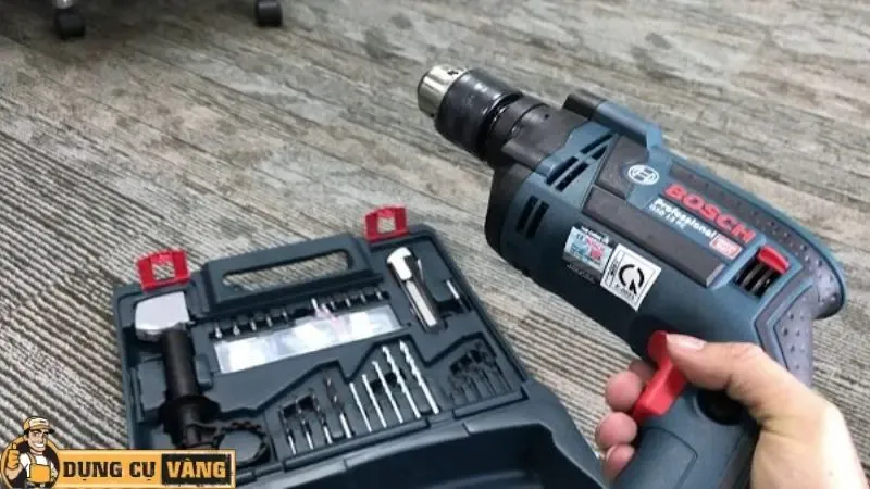 Bộ mũi khoan đa năng với các loại mũi khác nhau cho kim loại, bê tông và gỗ