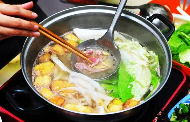 Lẩu bò nhúng giấm