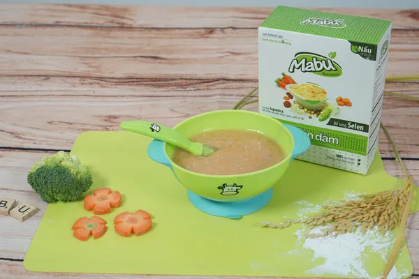 Món bột thịt bò cà rốt đầy đủ dưỡng chất cho bé tập ăn dặm