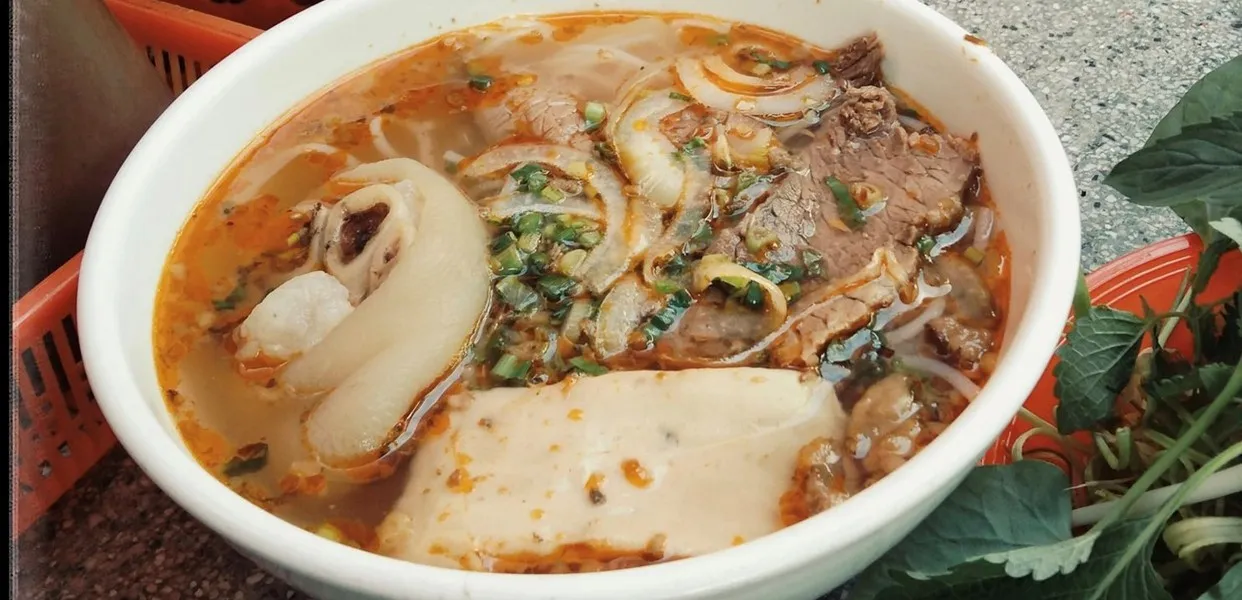 Bún bò tại Cô Tư
