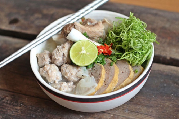 Học Cách Nấu Bún Mọc Giò Heo Chuẩn Vị Tại Biên Hòa, Đồng Nai