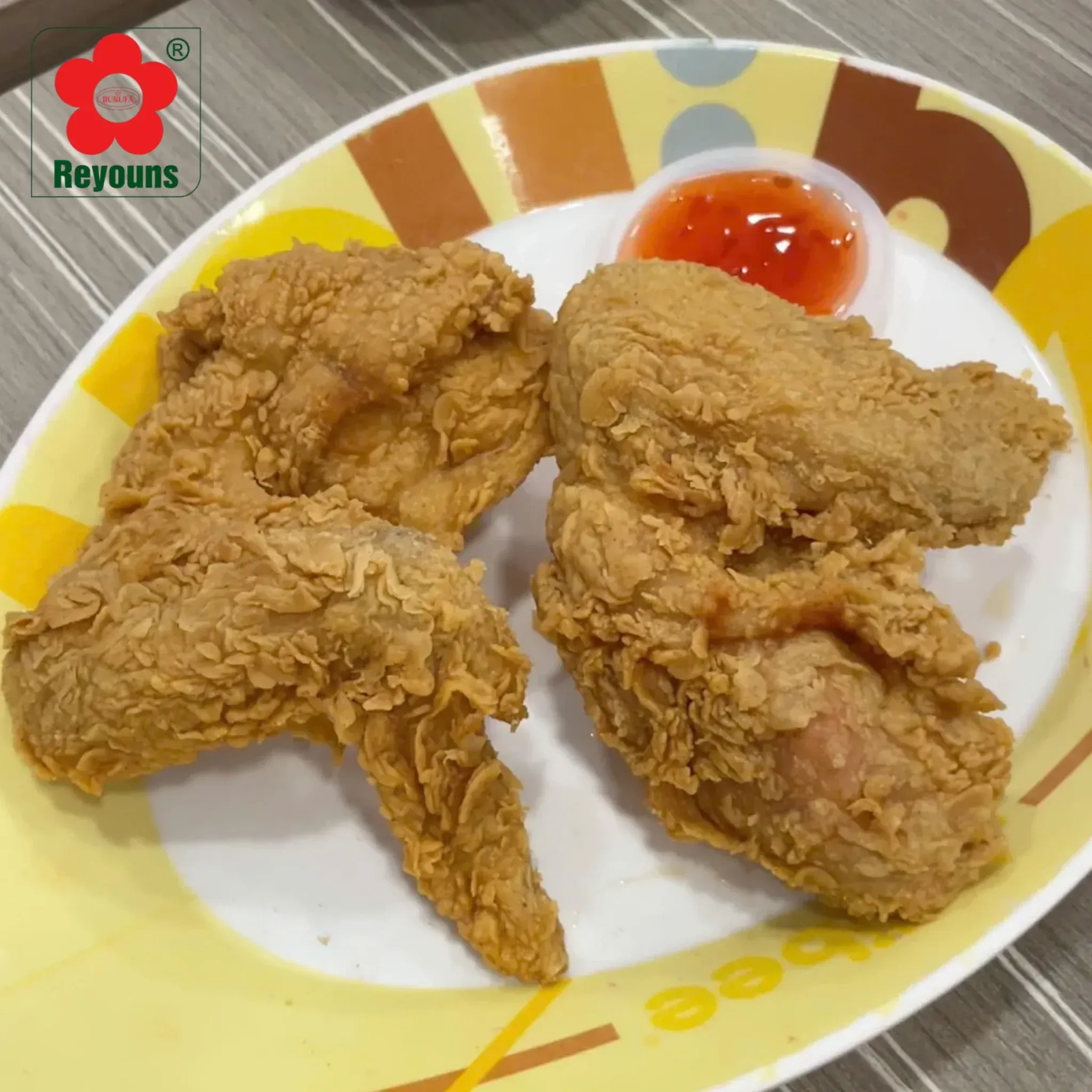 Món gà giòn vui vẻ của Jollibee luôn thu hút bởi màu sắc vàng ruộm bắt mắt