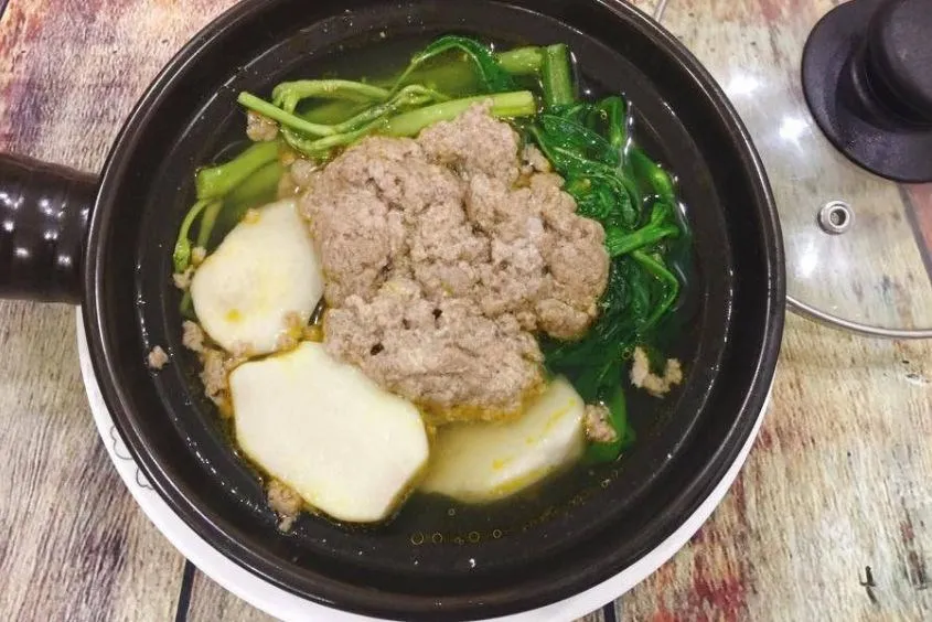 Món canh khoai sọ nấu cua đồng giải nhiệt cho trẻ