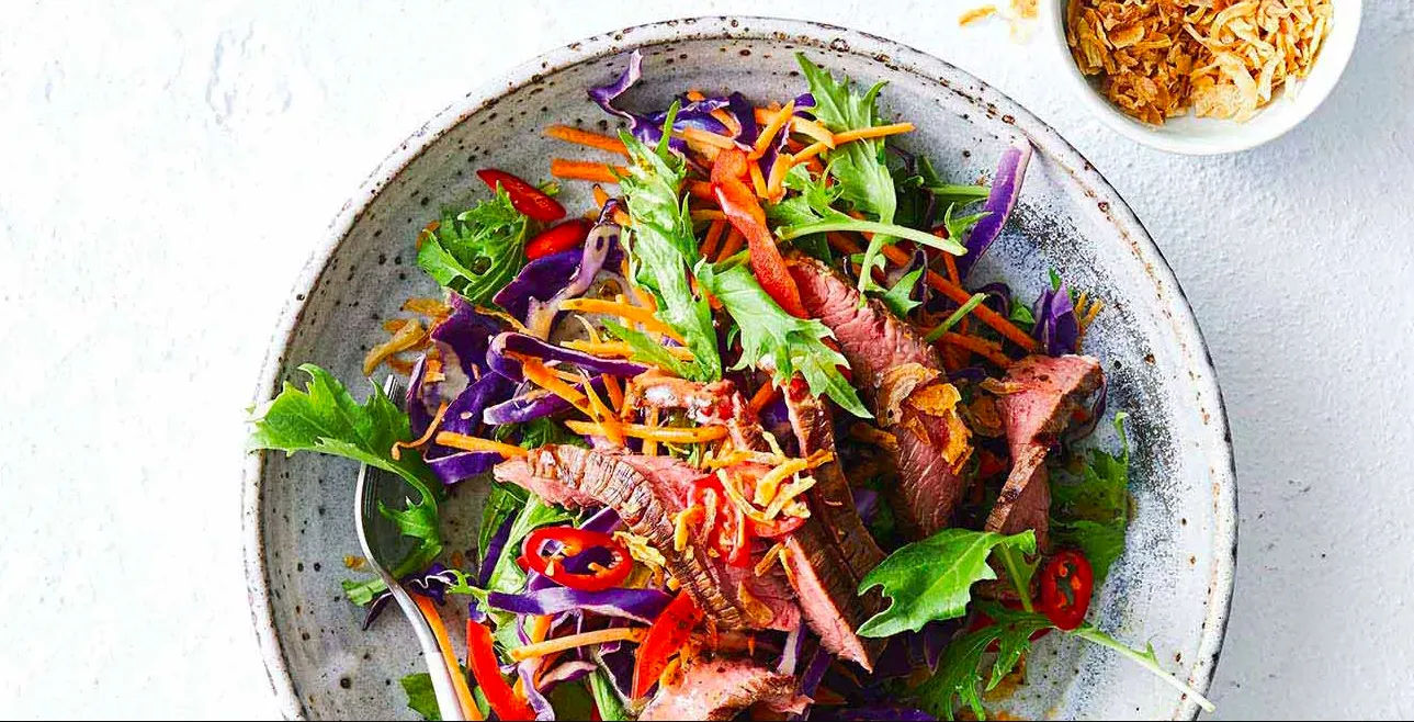 Cách làm salad trộn dầu giấm giảm cân với thịt bò