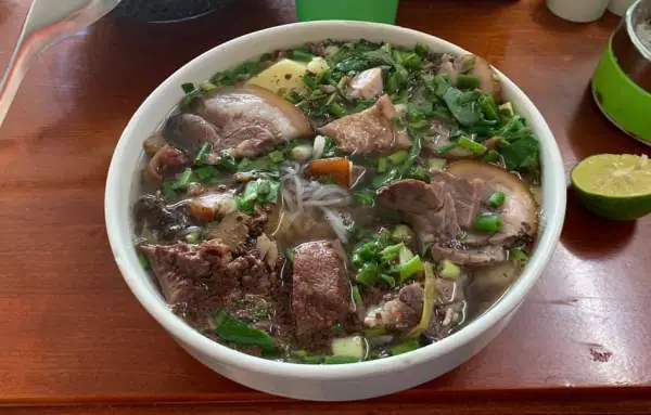 Hướng Dẫn Chi Tiết Cách Nấu Bún Thịt Chó Chuẩn Vị Tại Nhà