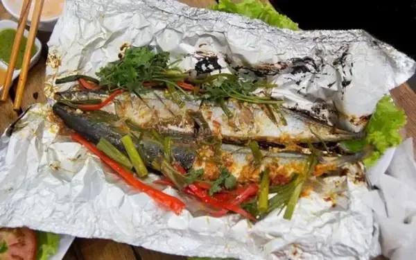 Cá thu nướng với rau củ