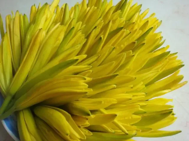 Thành phẩm món canh chua hoa hiên thơm nồng hấp dẫn