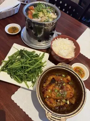 Chuẩn bị nguyên liệu nấu canh chua hoa hiên tươi ngon