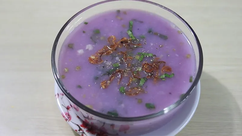 Canh khoai mỡ với nấm hương