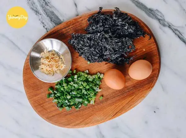 Nguyên liệu tươi ngon để nấu cách nấu canh trứng hàn quốc