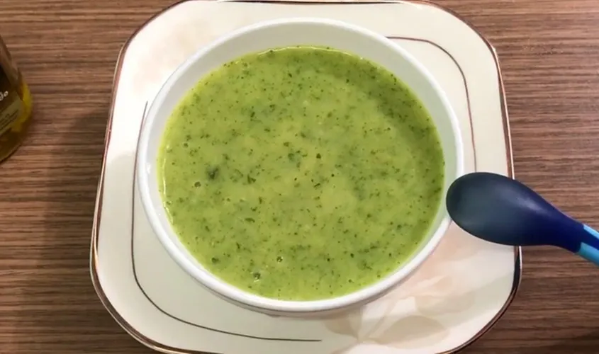 Hình minh họa cháo trứng gà với rau củ