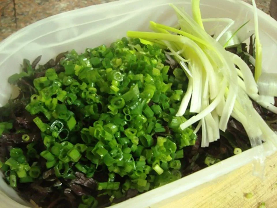 Pha nước chấm mắm tỏi ớt cho cháo vịt