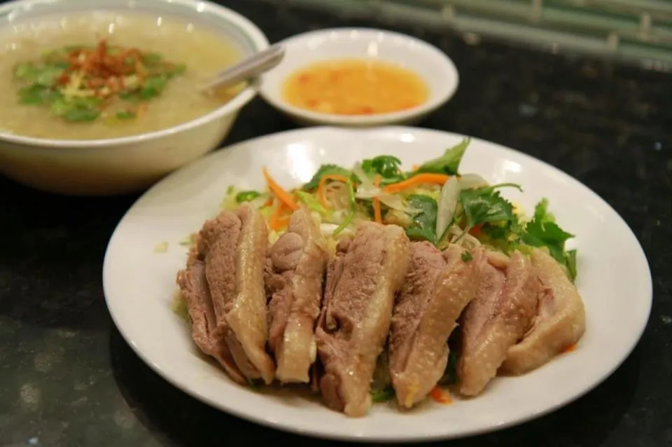 Cháo vịt thơm ngon bổ dưỡng hoàn thành