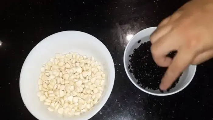 Sơ chế đậu đen và ngô nếp đúng cách giúp món chè đạt độ ngon hoàn hảo