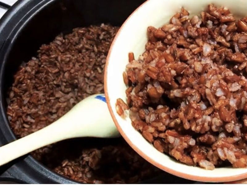 Hướng Dẫn Chi Tiết Cách Nấu Cơm Gạo Lứt Bằng Nồi Cơm Điện Chuẩn Vị
