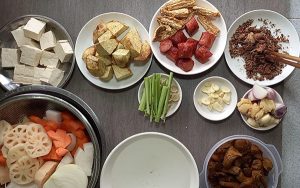 Cách Nấu Lẩu Dê Đơn Giản Tại Nhà: Bí Quyết Ngon Chuẩn Vị, Đậm Đà