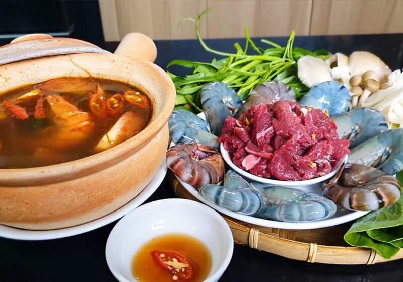Hướng Dẫn Nấu Lẩu Thái Tom Yum Chua Cay Đậm Đà Chuẩn Vị Tại Nhà