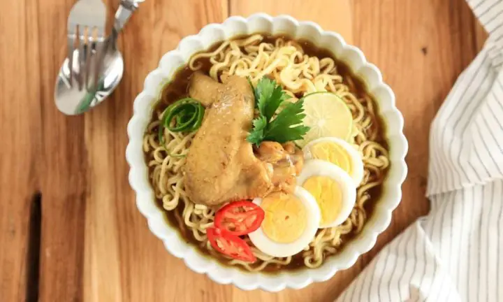 Hướng Dẫn Chi Tiết Cách Nấu Miến Gà Miền Bắc Thơm Ngon Chuẩn Vị Tại Nhà