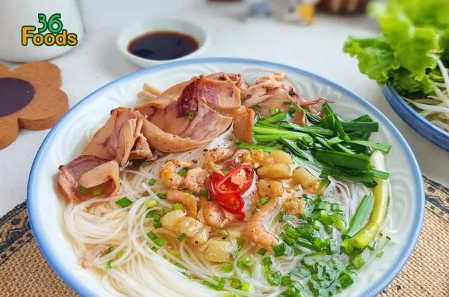 hu-tieu-nuoc-leo-muc-kho