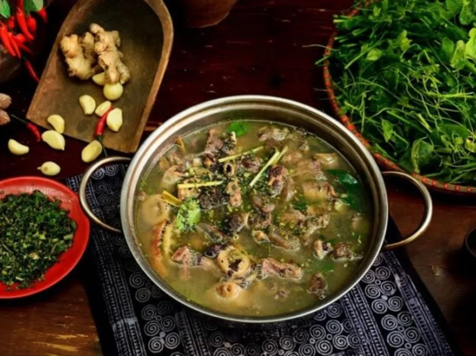 Các loại gia vị và nguyên liệu cần thiết để thực hiện món thắng cố bò chuẩn vị