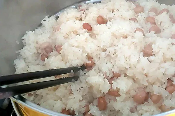 Cách nấu xôi bằng chõ