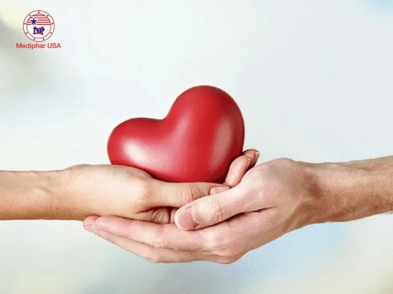 Hình ảnh minh họa món ăn tốt cho tim mạch sử dụng dầu gấc