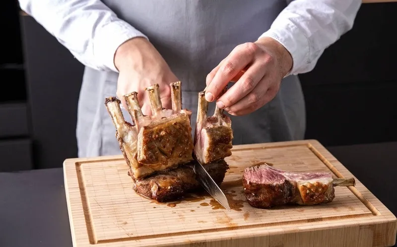 Thịt bò nướng tảng ngon mềm thơm nức mũi