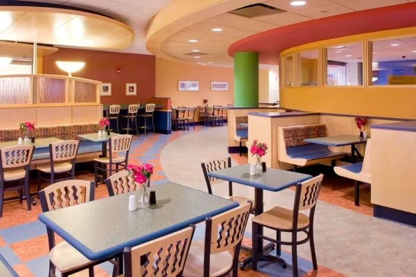 Mô hình cafeteria kết hợp ưu điểm của buffet và nhà hàng