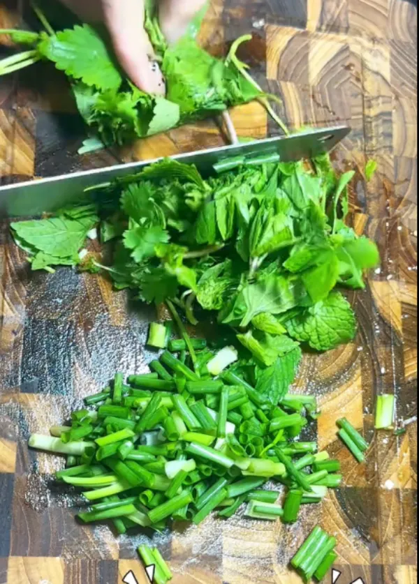 Hướng dẫn nấu cà chua tép khô