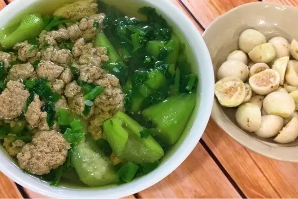Canh cua nấu mồng tơi