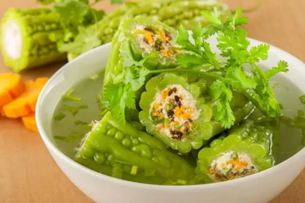 Canh mướp đắng nhồi thịt