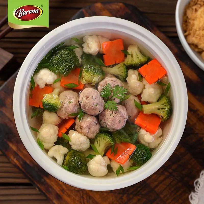 Canh súp lơ thịt viên thập cẩm cho bữa cơm gia đình