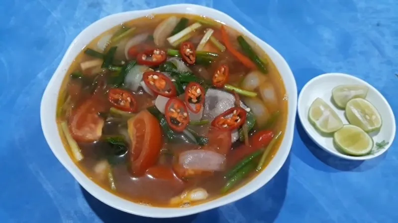 Canh cá ngừ nấu ngót