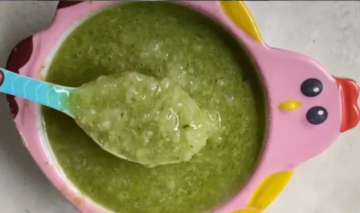 Món cháo cá diêu hồng rau mồng tơi thơm ngon cho bé ăn dặm