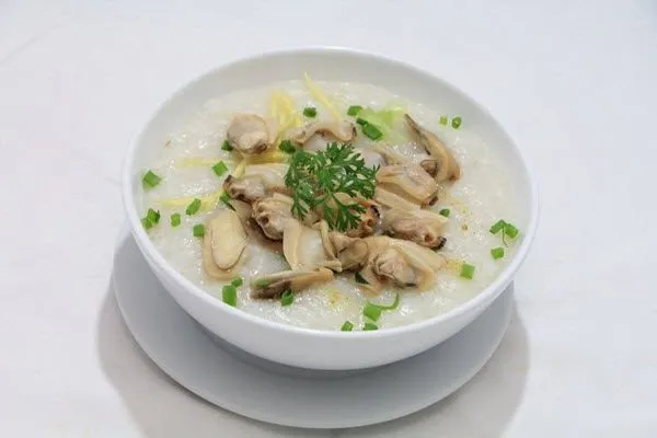 Cháo hàu sữa đậm đà hương vị biển