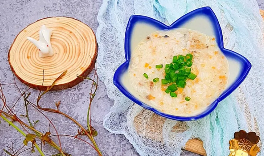 Hình minh họa cháo lươn đậu xanh cà rốt