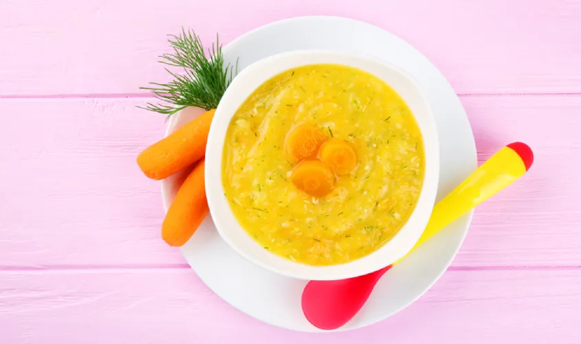 Cháo óc heo cà rốt giàu beta-carotene, tốt cho thị lực của bé