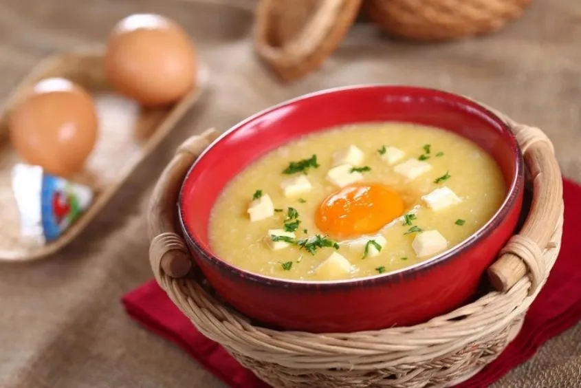 Cháo phô mai cho bé với trứng gà bổ sung dinh dưỡng